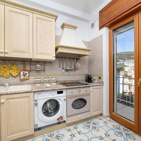 Casa Cafarelli - Bright With Stunning View Sorrento