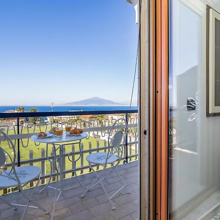 Casa Cafarelli - Bright With Stunning View Apartman