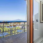 Casa Cafarelli - Bright With Stunning View شقة