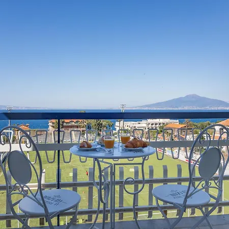 Casa Cafarelli - Bright With Stunning View شقة سورينتو