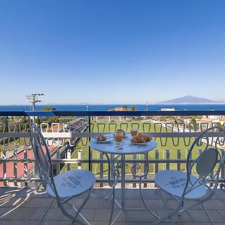 Casa Cafarelli - Bright With Stunning View شقة *