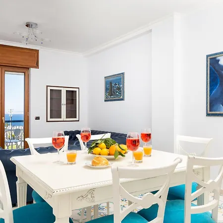 Casa Cafarelli - Bright With Stunning View Apartment Sorrento