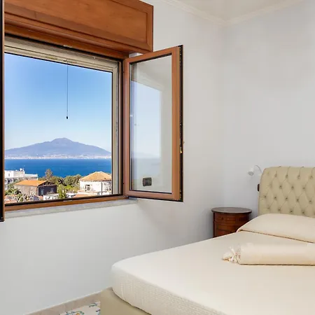 Casa Cafarelli - Bright With Stunning View Apartment *