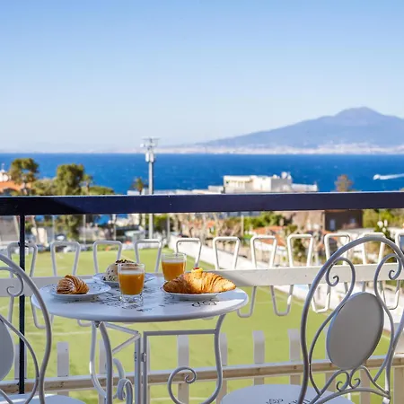 Casa Cafarelli - Bright With Stunning View سورينتو